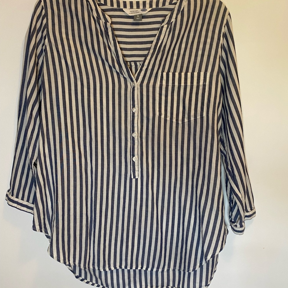 Old navy tunic shirt XL lightly used